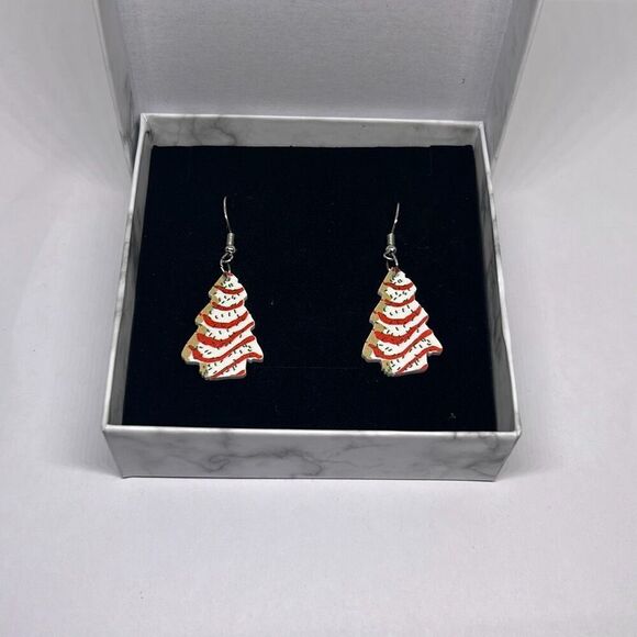 Christmas Tree Design Pattern Earrings - Picture 1 of 1